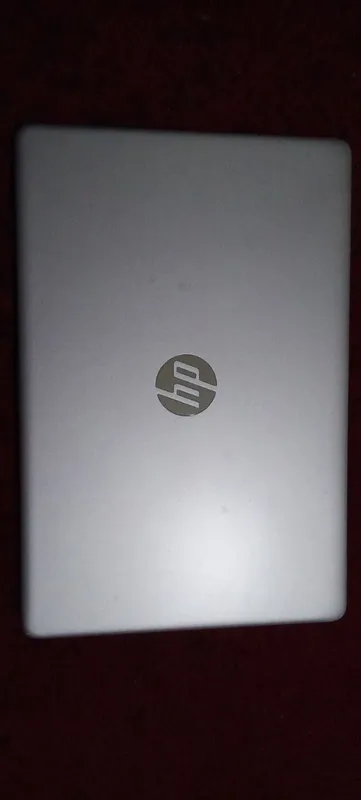 Notebook Hp holati yangi 1