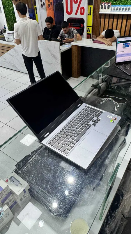 Lenovo Loq Rayzen 7 — фото 1