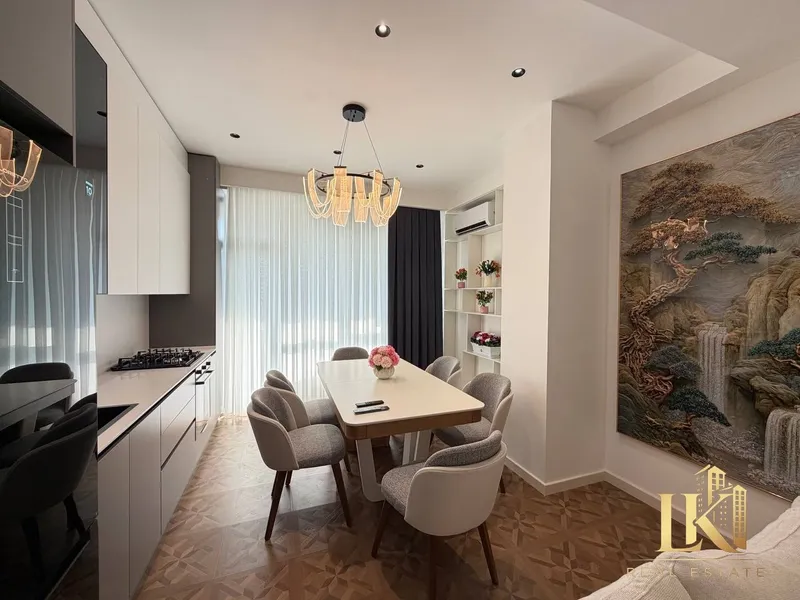 3-комнатная квартира с евроремонтом в ЖК Prestige Gardens 3 3-комнатная квартира с евроремонтом в ЖК Prestige Gardens 3