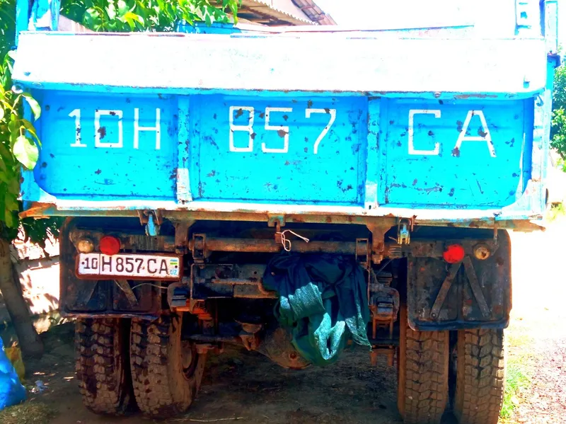 Zil 130 sotiladi 1 Zil 130 sotiladi 1