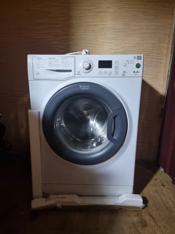 Ariston 8кг стиралка 1
