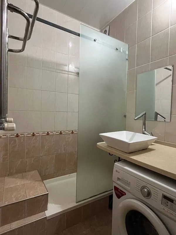 Квартирага кизлар керак 4 Квартирага кизлар керак 4