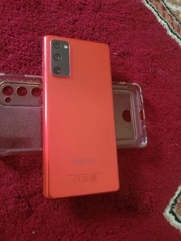 Samsung galaxy S20fe 6+6/128gb — фото 2