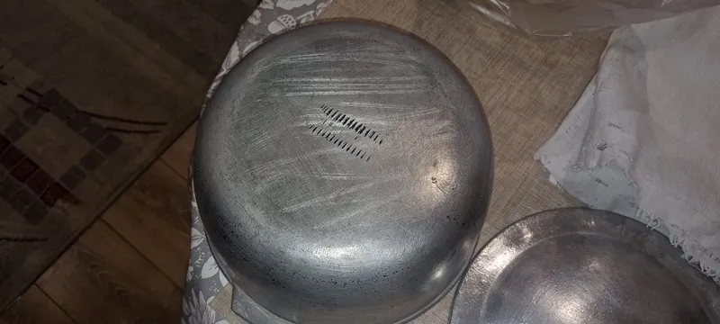 4 litrlik qozon sotaman. 6