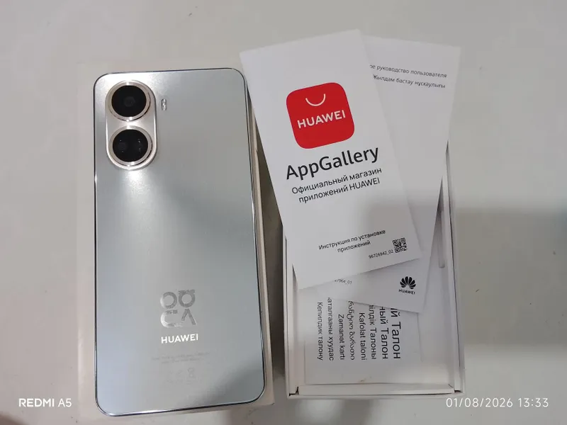HUAWEI nova 10 se 7