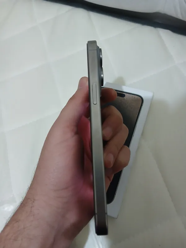 iphone 15 pro max 256gb natural titanium 87% 5