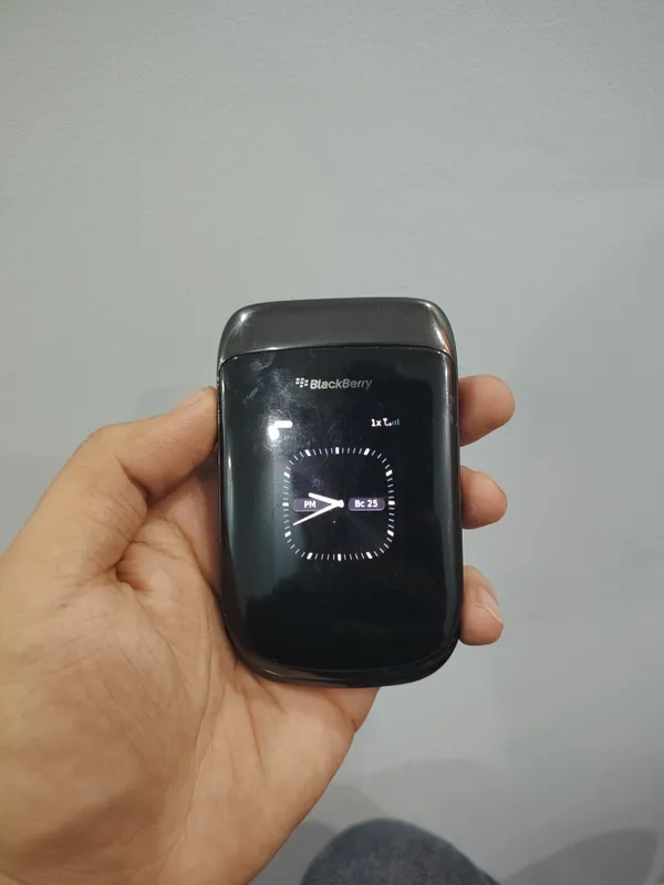 blackbarry 9670 2