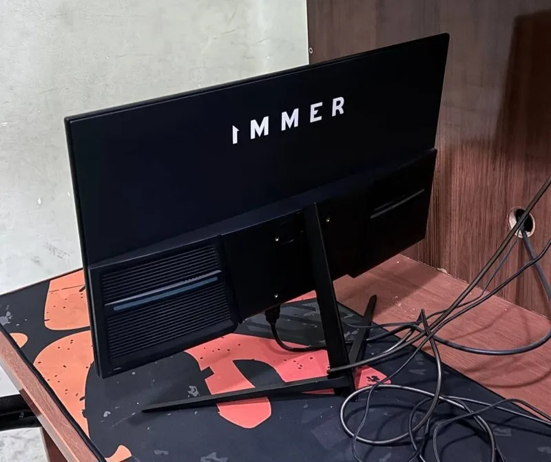 Monitor immer 22"
