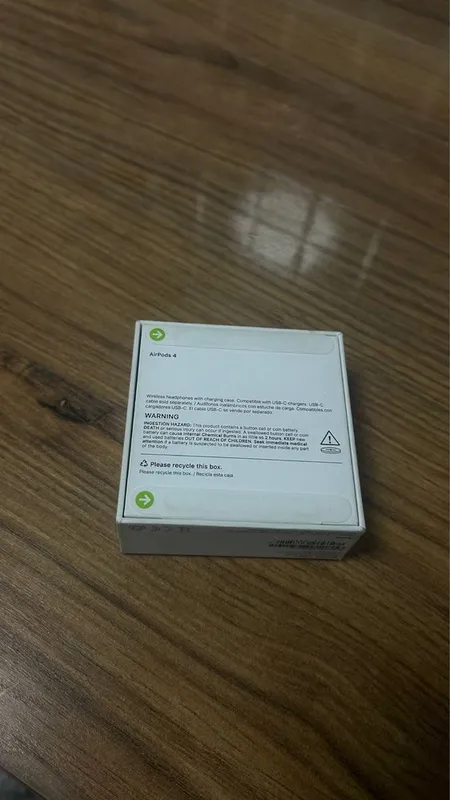 AirPods 4 Active Noice Cancelation 3