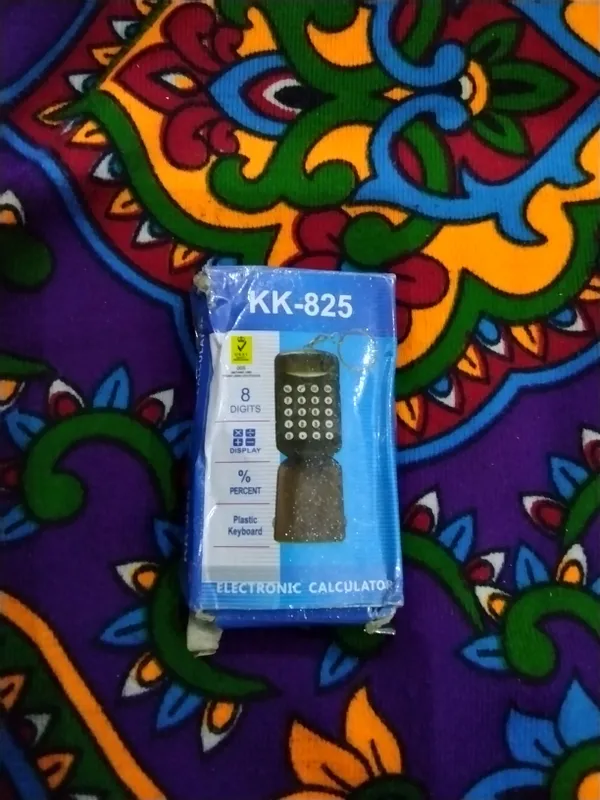 Продаётся электронный калькулятор. 2 Продаётся электронный калькулятор. 2