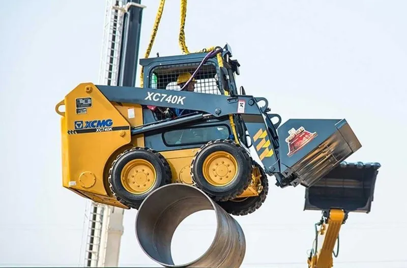 Мини-погрузчик XCMG XC740K — Ваш универсальный солдат! 0,4 куба — фото 1
