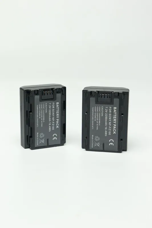Sony NP-FZ100 Две батарейки + Двойная зарядка (LCD USB Charger) — фото 3