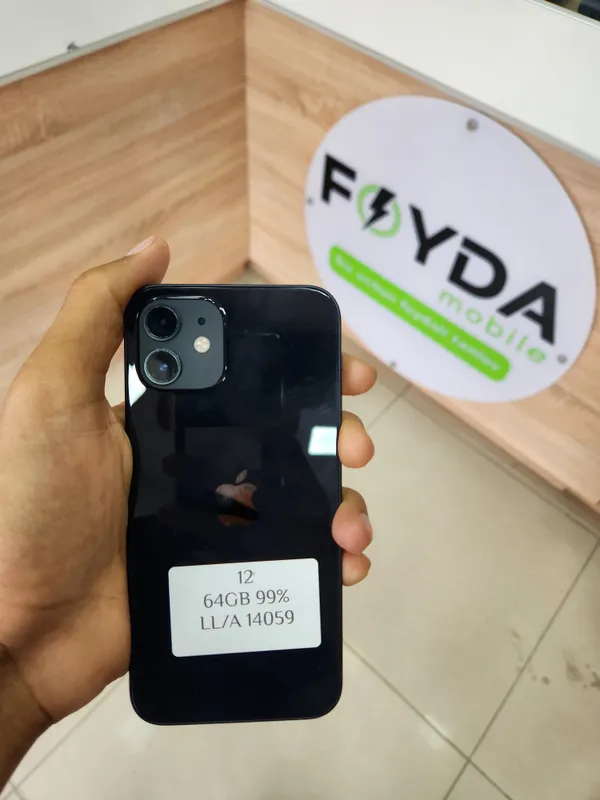 IPhone 12. . 1