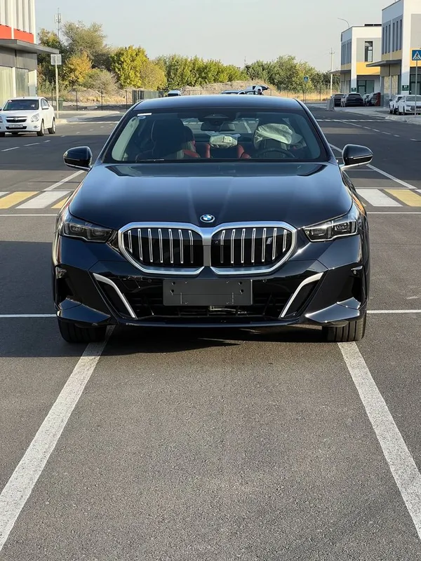 Bmw i5 40L M Paket 1