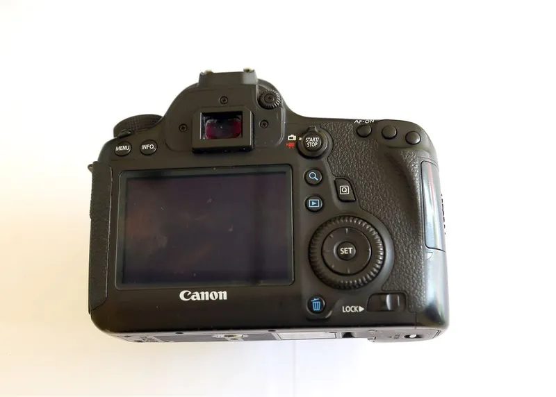 Canon 6d kamera srochniy sotiladi — фото 2