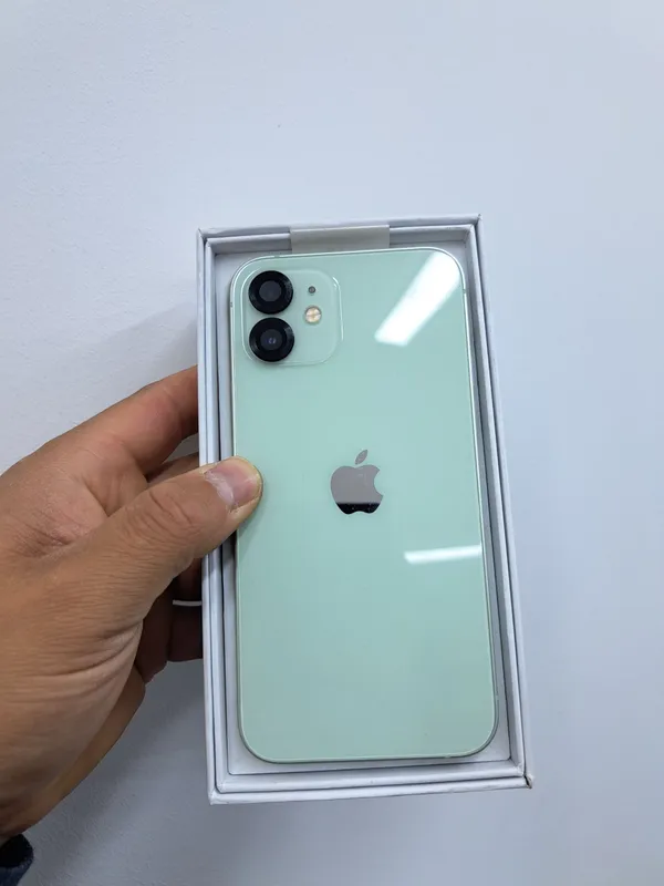 Iphone 12 sotiladi