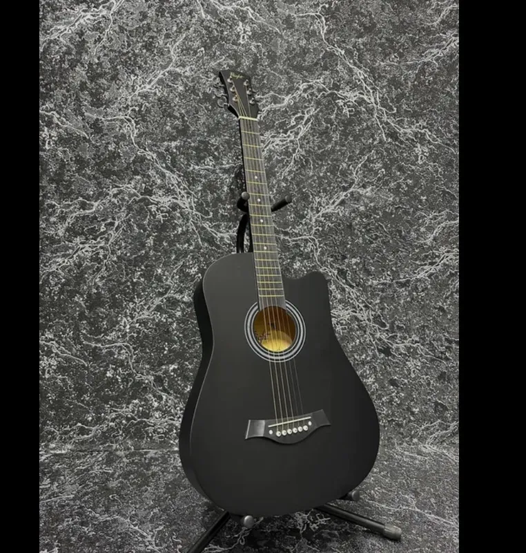 Gitara Akustika xolat yangi