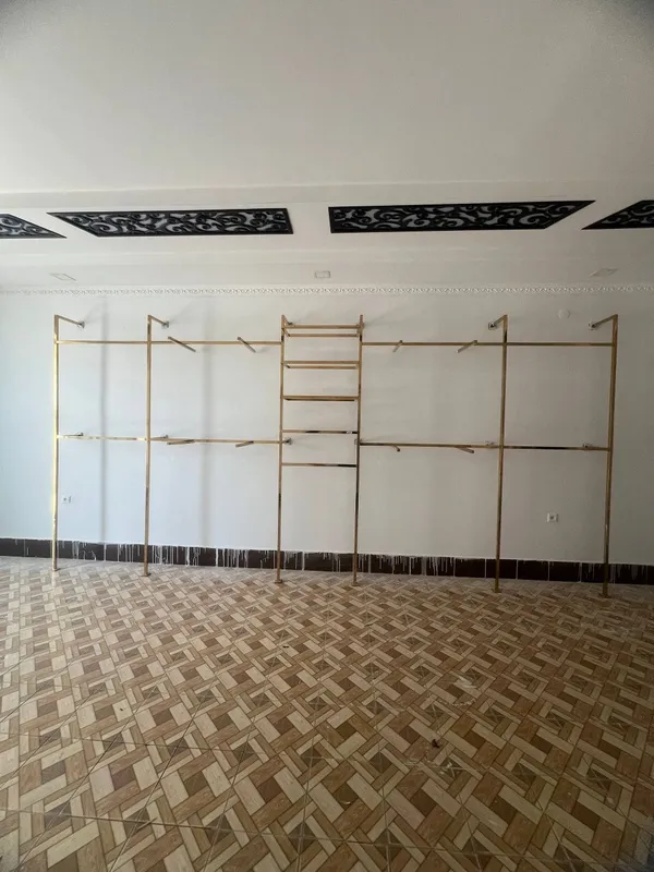 Продаётся вешалки для магазина одежды 2