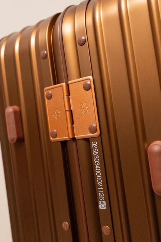 RIMOWA Bronze Collection — лимитированный чемодан (Check-In M) — фото 3