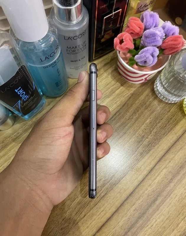 Продаётся Iphone 8 850 мин, договоримся 949431006 1 Продаётся Iphone 8 850 мин, договоримся 949431006 1