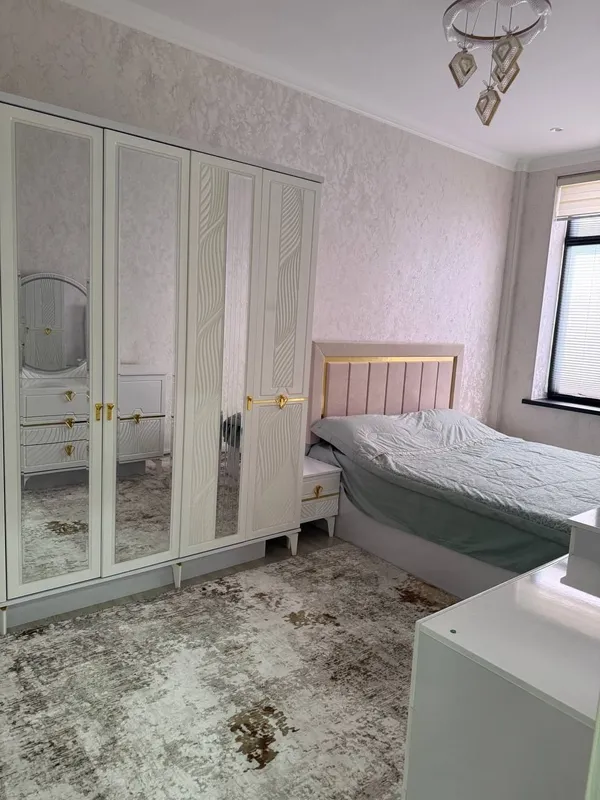 Беззакс Кунлик 3 хоналик квартира
