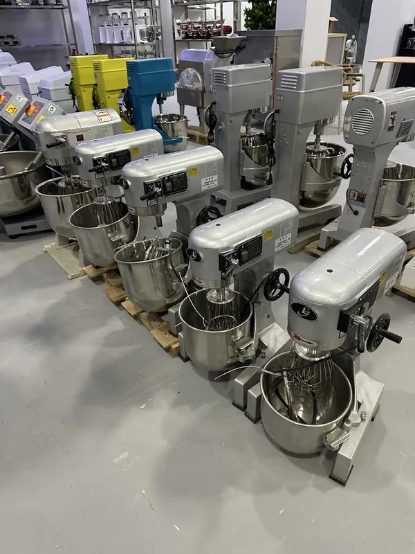 Mikser b7 mixer planitarniy 30lt miksir meksir — фото 1