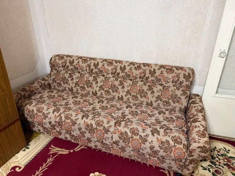 продается соочно диван и 2 кресло 2