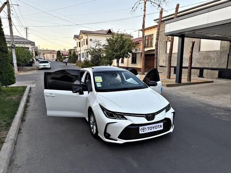 Toyota Corolla, 4-я позиция, люк, Bor, 2023 год, состояние как новое, пробег 78 000 км 5 Toyota Corolla, 4-я позиция, люк, Bor, 2023 год, состояние как новое, пробег 78 000 км 5