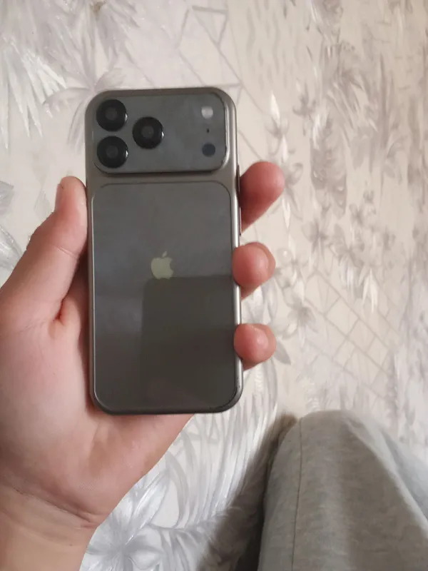 iphone 17 miniy 1