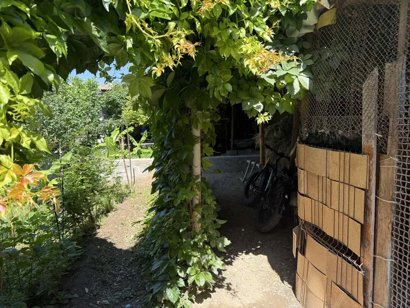 Yashnobod tumani ilgor kochasi 10 sotixli uchaska srochi arzonro berla — фото 6