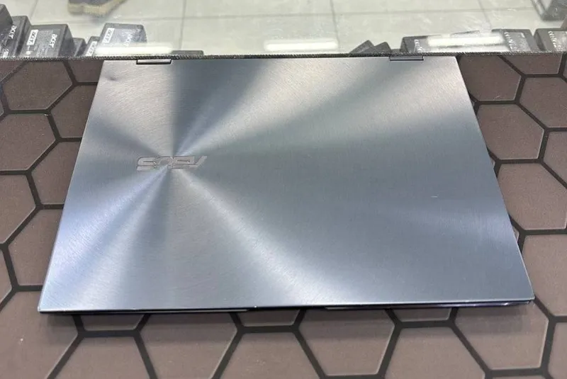 Asus Zenbook Flip 13 i7 8GB 512SSD OLED Touch | garantiya 30 kun — фото 1