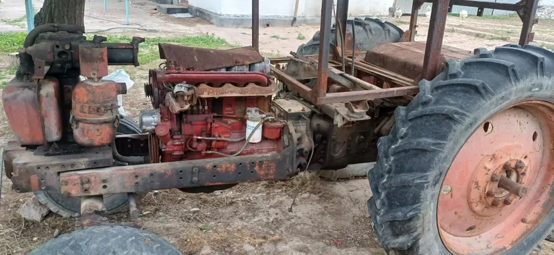 T28 traktor sotiladi mator karobka yagi qilingan