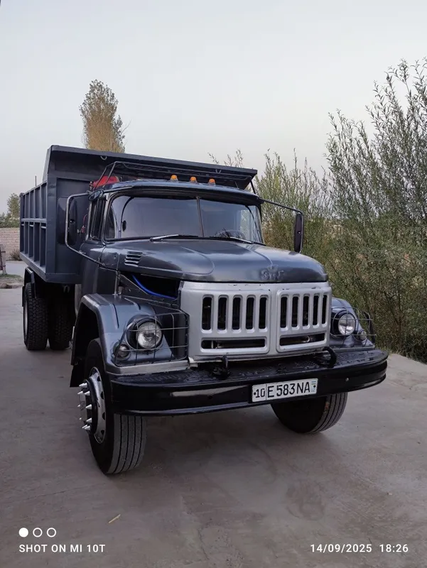 Zil 131 ural mator