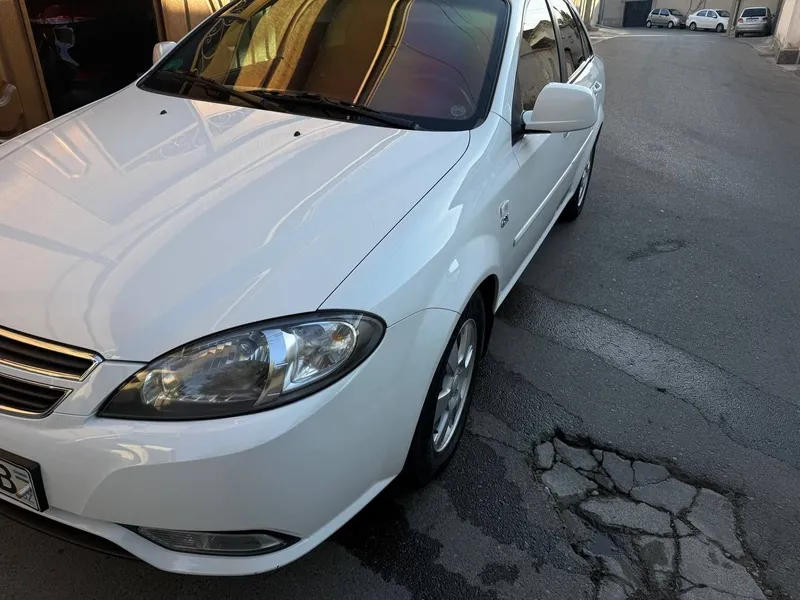 Продаётся автомобиль 4 Продаётся автомобиль 4