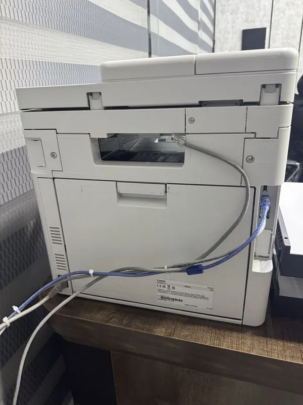 Принтер Canon i-sensys MF752Cdw — фото 1