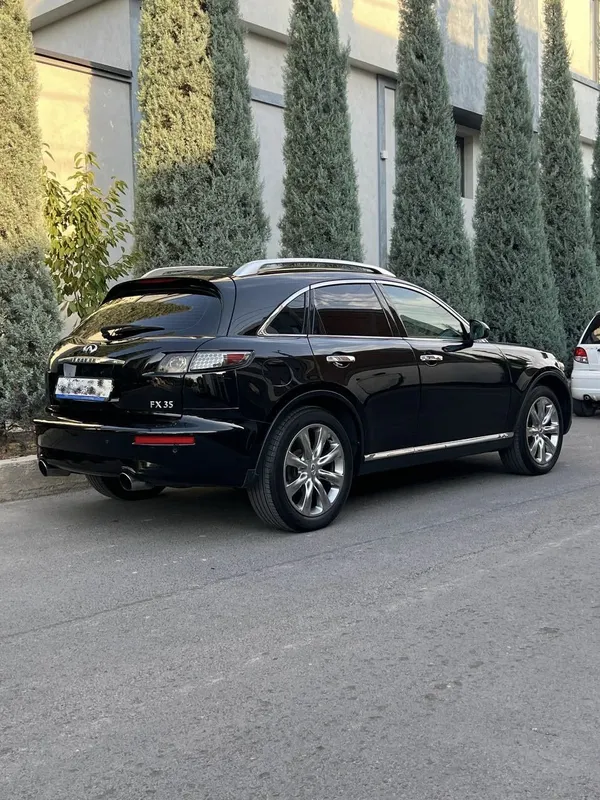 Nissan Infiniti FX35 2 Nissan Infiniti FX35 2