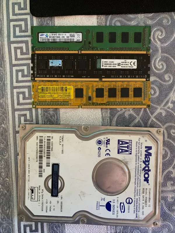 3 ta operativ hotira va 1 ta HDD 3 ta operativ hotira va 1 ta HDD