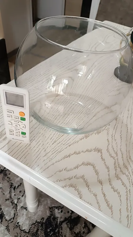 Taxminan 6–8 litrli akvarium 1 Taxminan 6–8 litrli akvarium 1