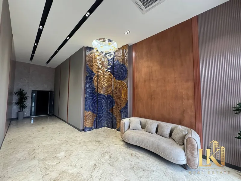 Продаётся 3-комнатная квартира в ЖК Celebrity Residence — фото 3