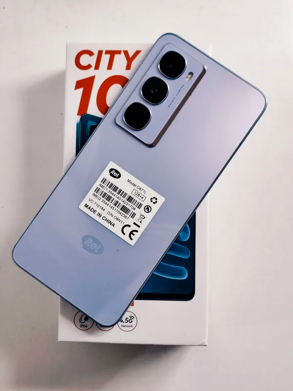 Telefon yaqinda olingan judayam yaxshi ishlaydi