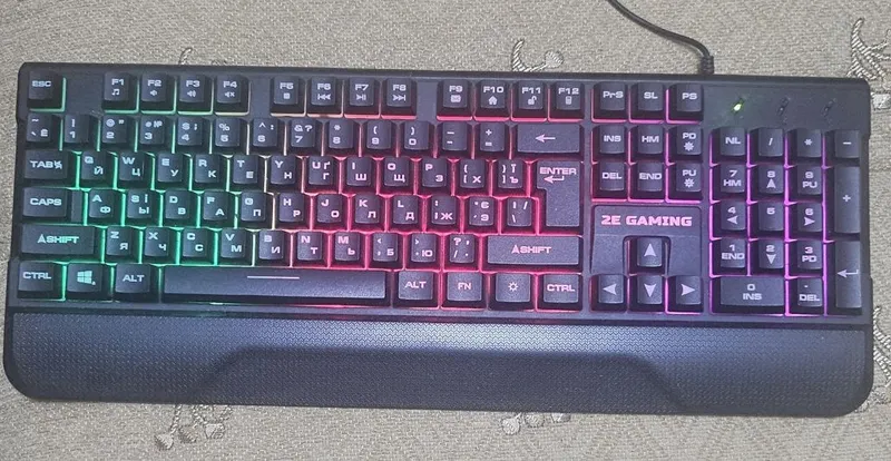 Клавиатура, 2EGAMING, мембрана, б/у, но в отличном состоянии.