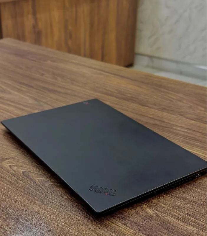 Premium Ultrabook I Lenovo ThinkPad X1 Carbon I i7-8650U I 16GB 2 Premium Ultrabook I Lenovo ThinkPad X1 Carbon I i7-8650U I 16GB 2