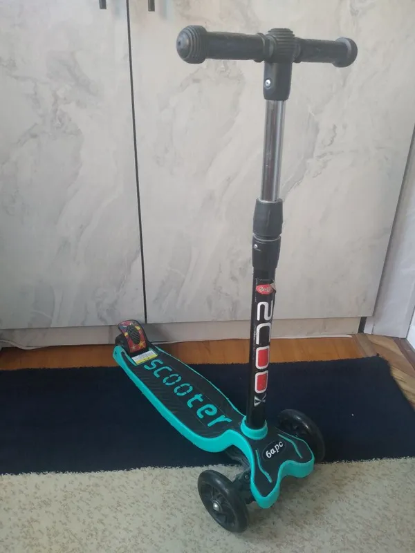 Bolalar uchun skuter