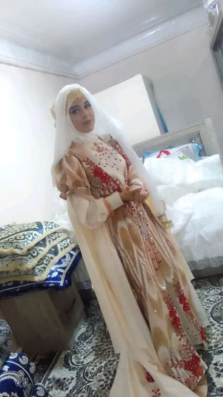 kelin salom uchun adras libosi