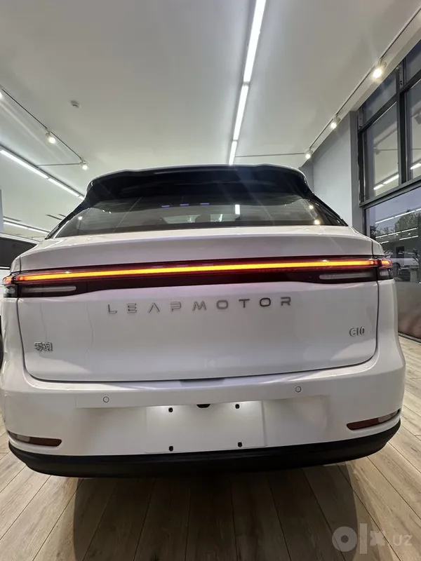 Leapmotor C 10 rasmiy dilleridan 3 yil kafolat va bonuslri bilan 7