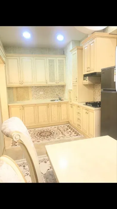 Квартира тинчлик метро