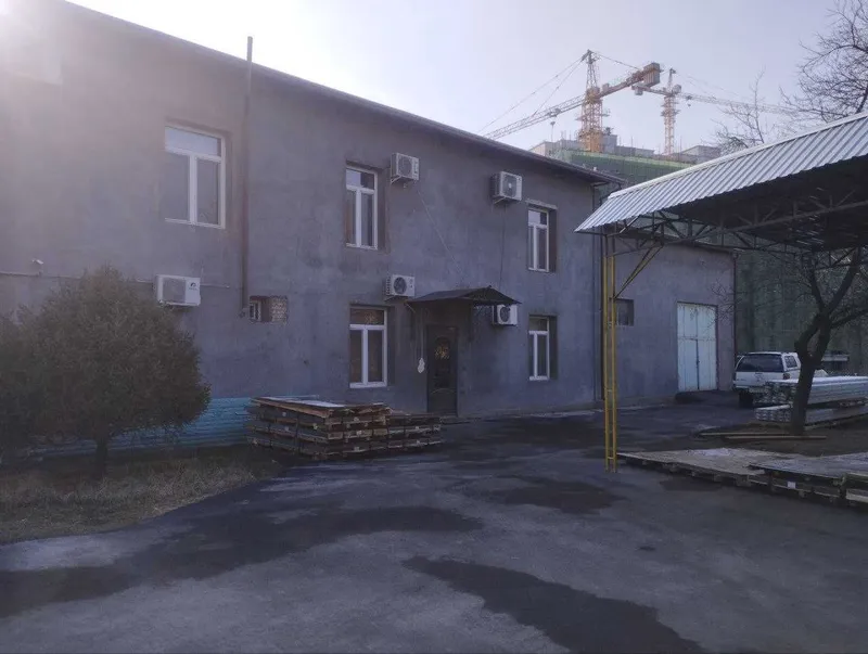 Продаётся недвижимость офисное и складские помещения 57 соток — фото 3