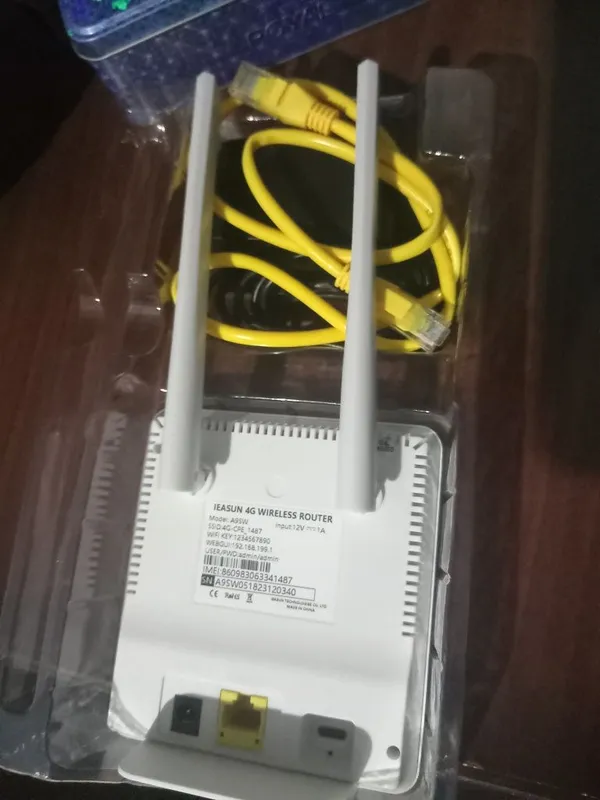 WiFi 4G CPE. Router 2