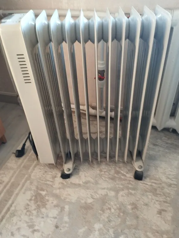 Продается масляный обогреватель 2