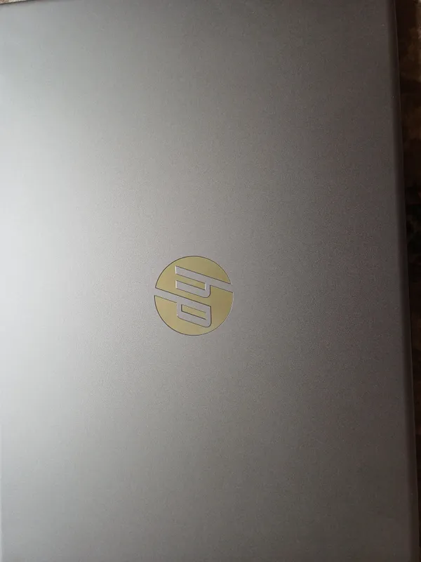 HP laptop 8/512